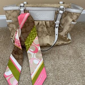 Coach Gallery East West Signature Khaki/Ivory Canvas Leather Tote Bag